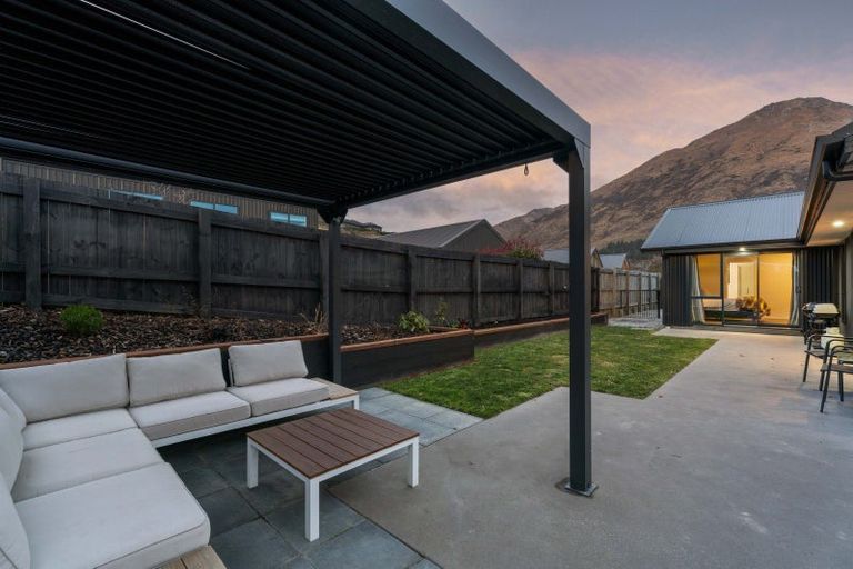 Photo of property in 1 Ashenhurst Way, Lower Shotover, Queenstown, 9304