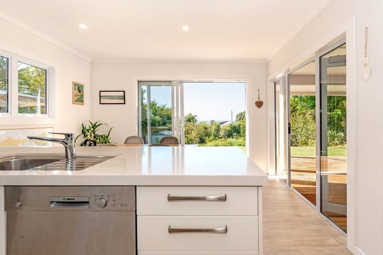 Photo of property in 27 Douglas Street, Okitu, Gisborne, 4010