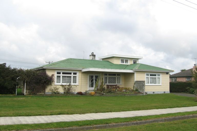 Photo of property in 17 Montagu Street, Feilding, 4702