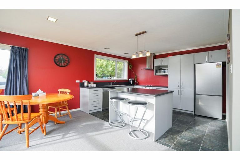 Photo of property in 28 Kelso Crescent, Strathern, Invercargill, 9812