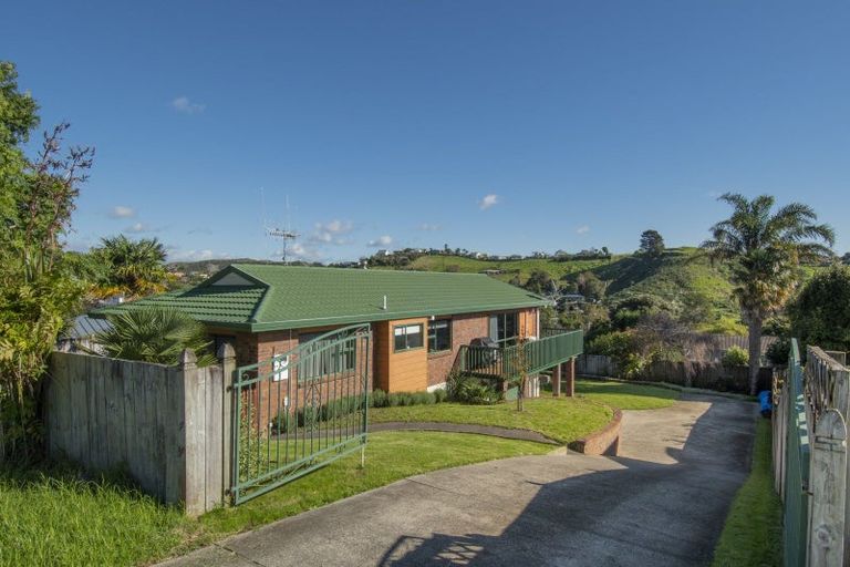 Photo of property in 17 Vanderbilt Place, Welcome Bay, Tauranga, 3112
