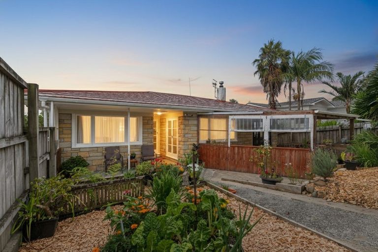 Photo of property in 11 Cartwright Road, Onerahi, Whangarei, 0110