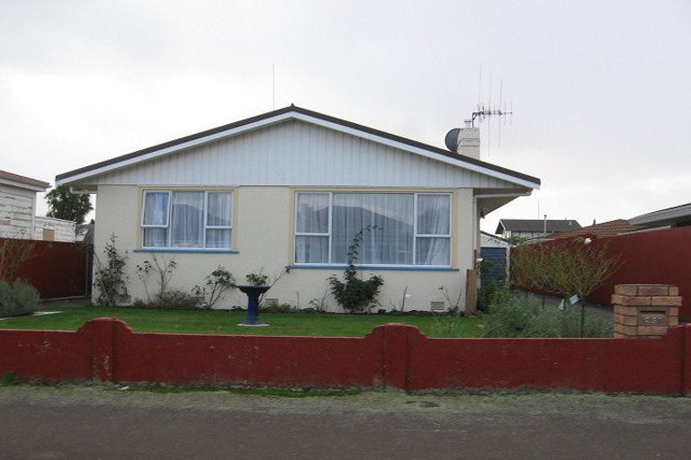 Photo of property in 231 Grey Street, Palmerston North, 4414