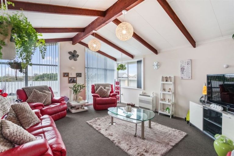 Photo of property in 41 Main Road, Redcliffs, Christchurch, 8081