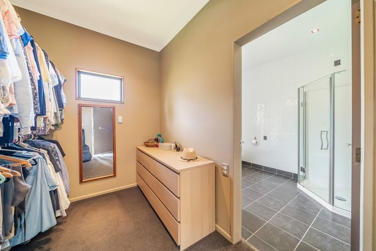 Photo of property in 97a Coroglen Rise, Pukerua Bay, 5026