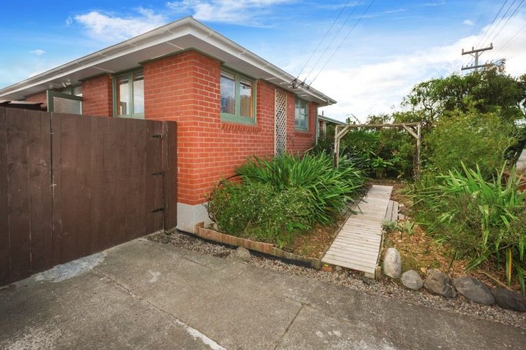 Photo of property in 33a Herewini Street, Titahi Bay, Porirua, 5022