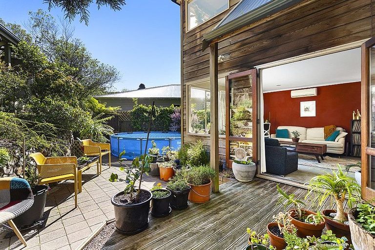 Photo of property in 49 Waikowhai Street, Ngaio, Wellington, 6035