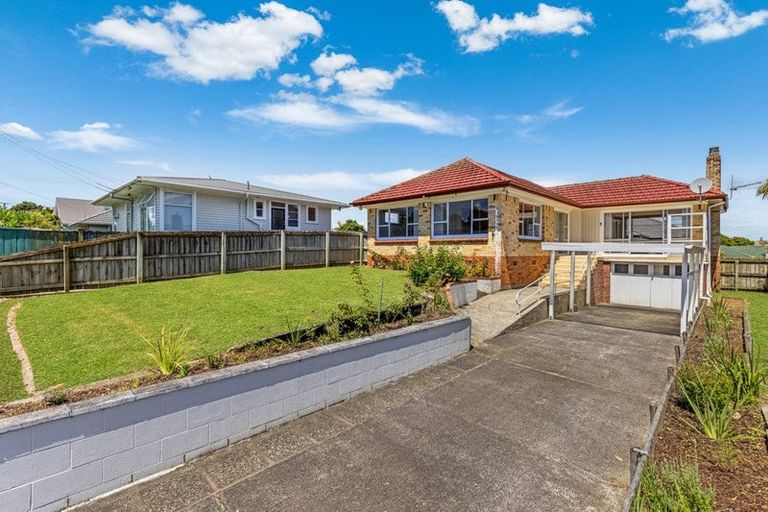 Photo of property in 61 Halver Road, Hillpark, Auckland, 2102