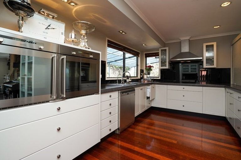 Photo of property in 8 Doctors Hill Road, Maungaturoto, 0520