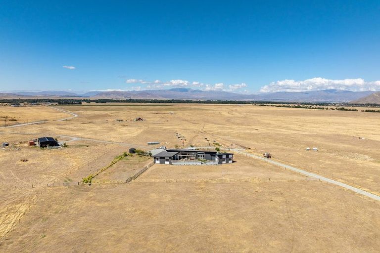 Photo of property in 19 Pyramid Terrace, Twizel, 7999