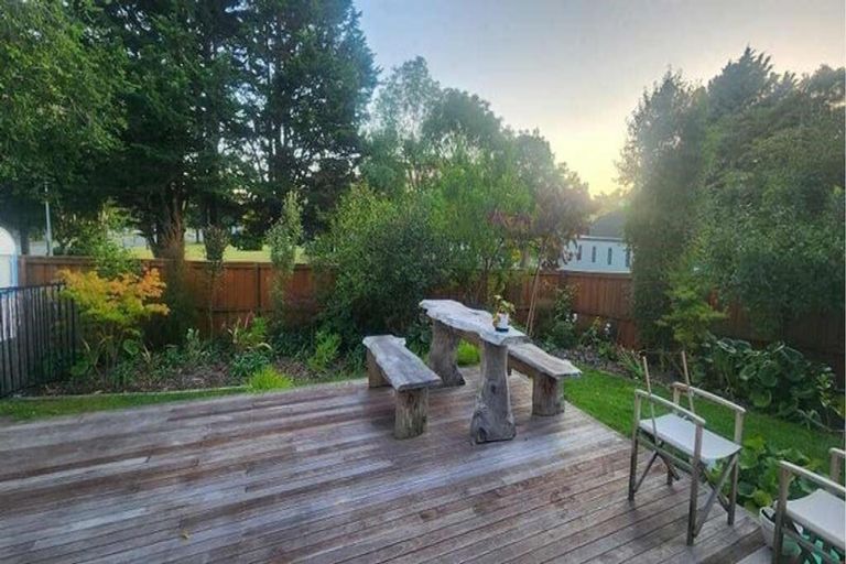 Photo of property in 1/1 Bengal Drive, Cashmere, Christchurch, 8022