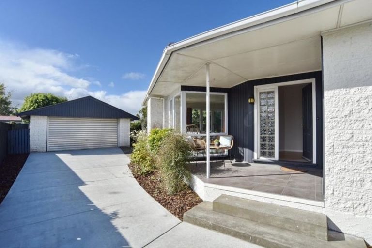 Photo of property in 32 Banbury Street, Burnside, Christchurch, 8053