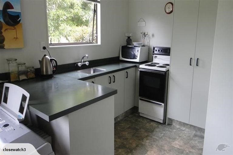 Photo of property in 8b Carthew Street, Okato, 4335