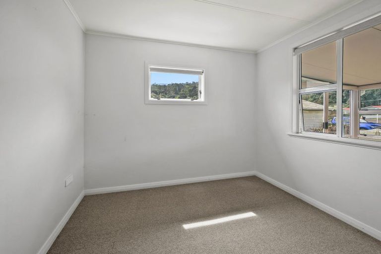 Photo of property in 209 Kuranui Street, Thames, 3500