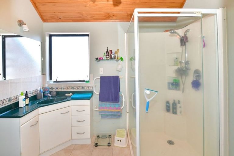 Photo of property in 2 Astrolabe Place, Gulf Harbour, Whangaparaoa, 0930