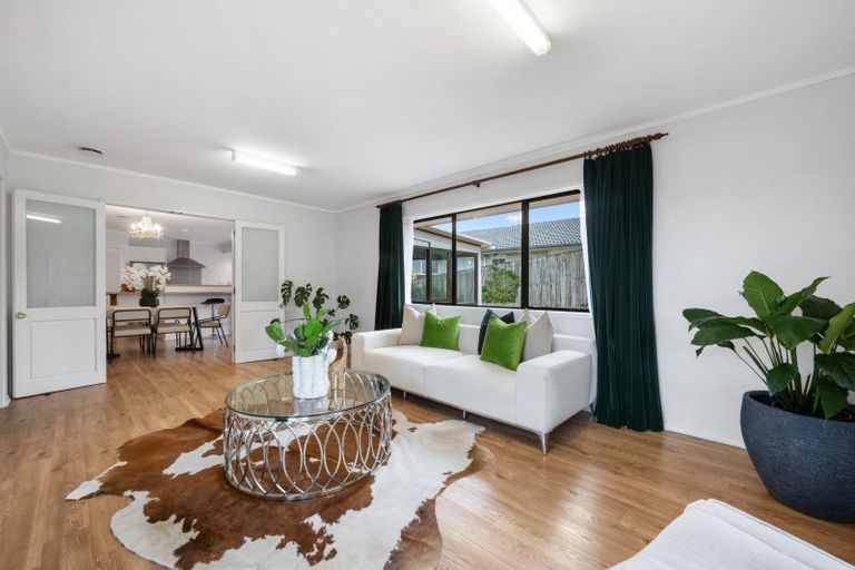 Photo of property in 71 Aberfeldy Avenue, Highland Park, Auckland, 2010