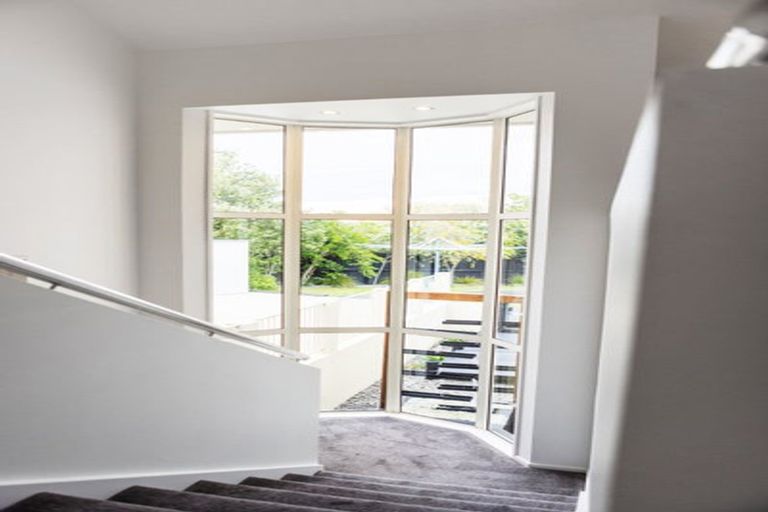 Photo of property in 4 Somerton Rise, Westmorland, Christchurch, 8025