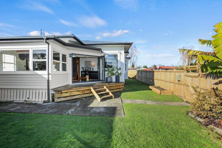 Photo of property in 77 Te Aroha Street, Hamilton East, Hamilton, 3216
