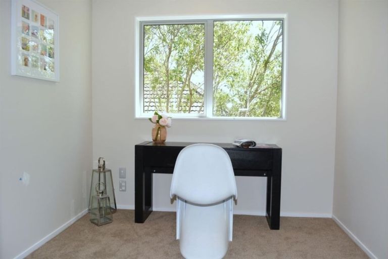 Photo of property in 224a Hill Road, The Gardens, Auckland, 2105