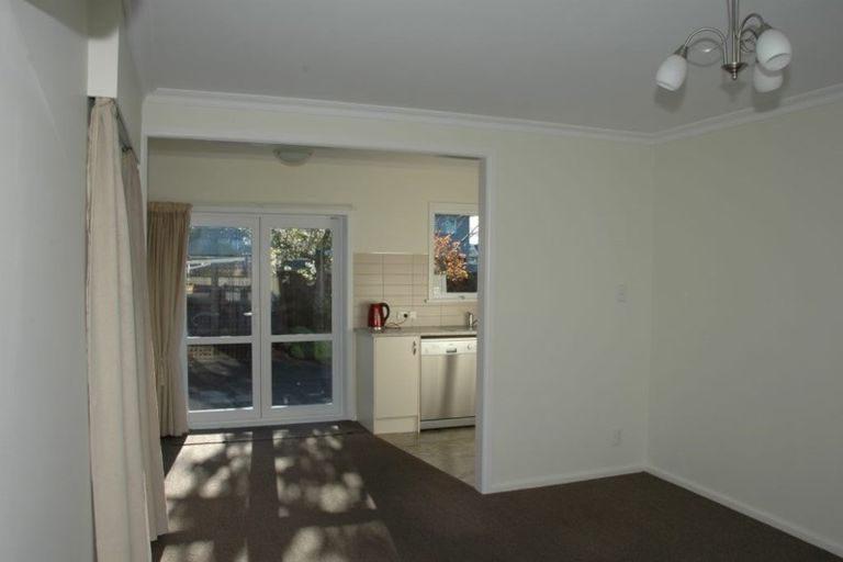 Photo of property in 1/180 Edgeware Road, Edgeware, Christchurch, 8013