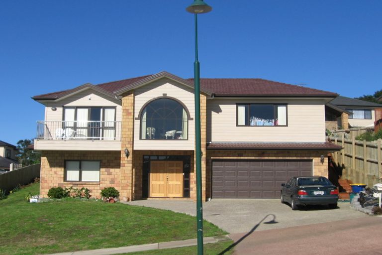 Photo of property in 76 San Valentino Drive, Henderson, Auckland, 0612