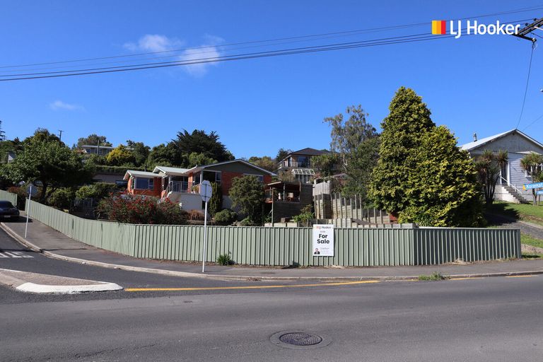Photo of property in 86 Main South Road, Green Island, Dunedin, 9018