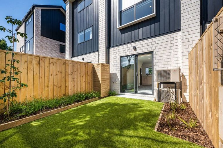 Photo of property in 5/59 Matipo Road, Te Atatu Peninsula, Auckland, 0610