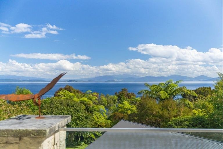 Photo of property in 49 Whakamoenga Point, Acacia Bay, Taupo, 3385