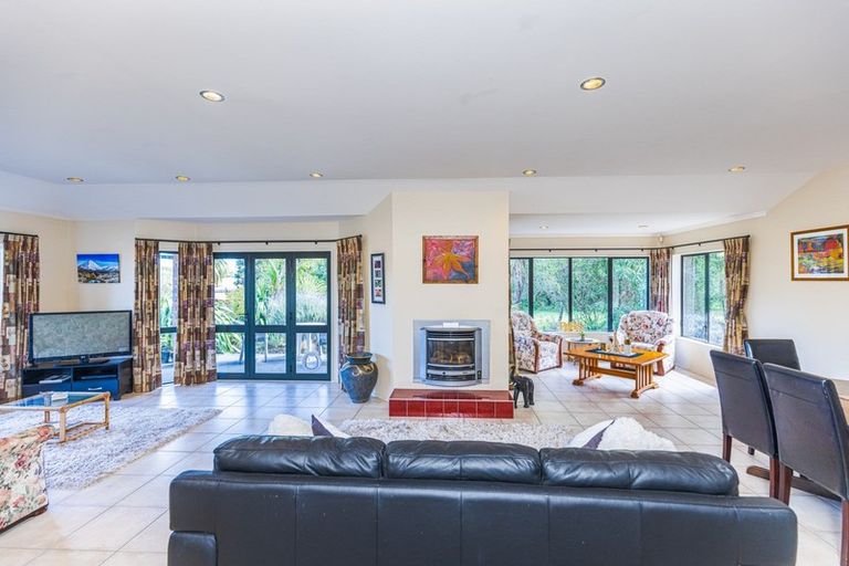 Photo of property in 121 Mount View Road, Bastia Hill, Whanganui, 4500