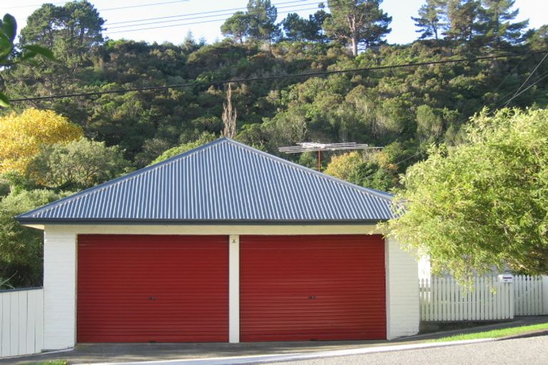 Photo of property in 67 Kamahi Street, Stokes Valley, Lower Hutt, 5019