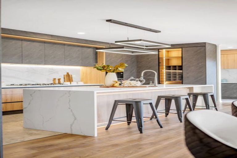 Photo of property in 24 Ballyalton Crescent, Flat Bush, 2019