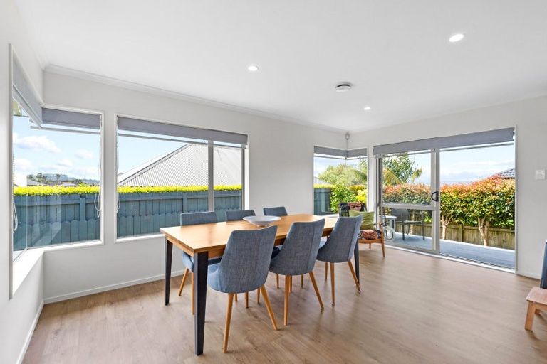 Photo of property in 26 Nanleen Rise, Manurewa, Auckland, 2105