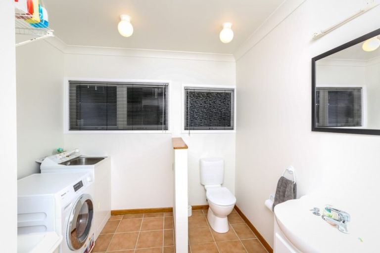 Photo of property in 27 Findlay Street, Moturoa, New Plymouth, 4310