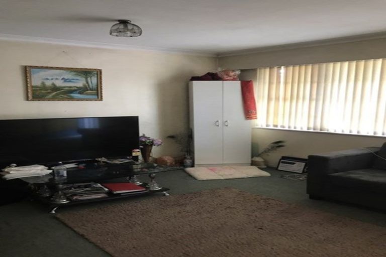 Photo of property in 2/99 Panama Road, Mount Wellington, Auckland, 1062