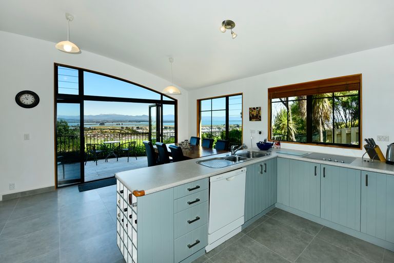 Photo of property in 59 Coster Street, Enner Glynn, Nelson, 7011