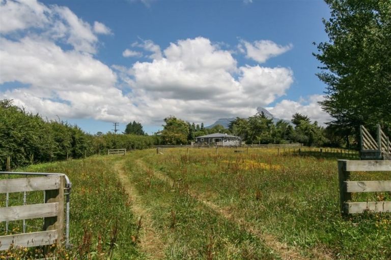Photo of property in 1870 Egmont Road, Kaimiro, Inglewood, 4386