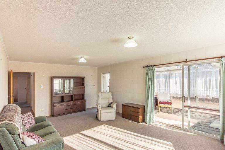 Photo of property in 216 Parklands Avenue, Bell Block, New Plymouth, 4312