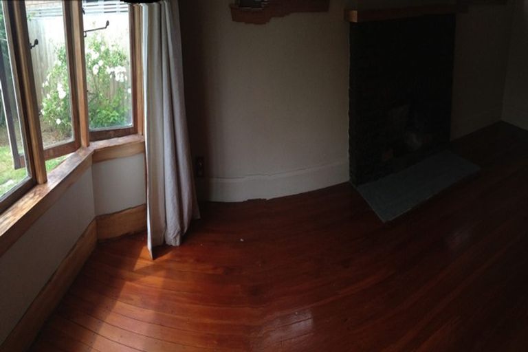 Photo of property in 37 Lyndon Street, Riccarton, Christchurch, 8041