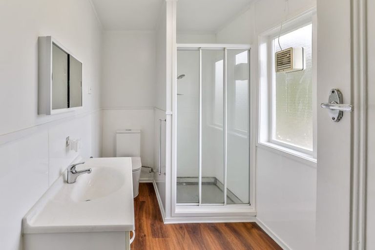 Photo of property in 47 Withers Road, Glen Eden, Auckland, 0602