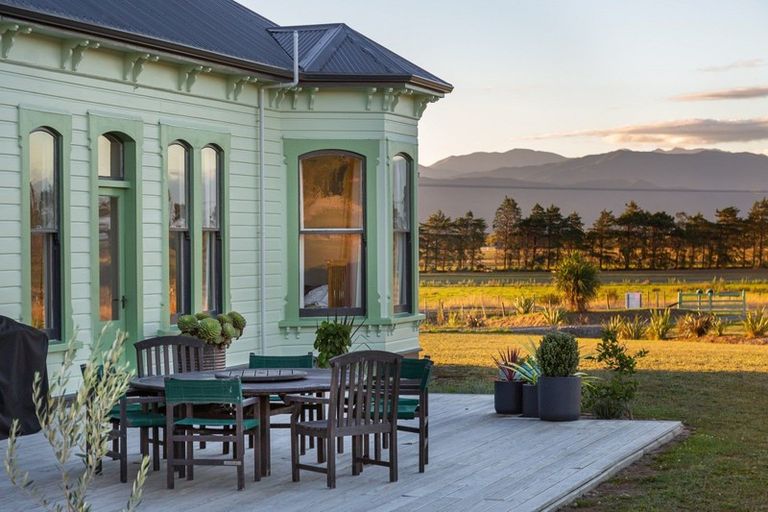 Photo of property in 139 Te Maire Road, Kahutara, Featherston, 5771