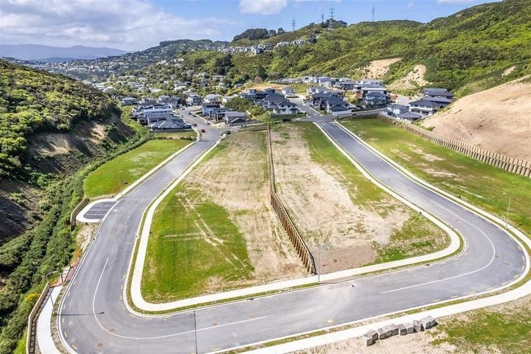 Photo of property in 123 Silverstream Road, Crofton Downs, Wellington, 6035