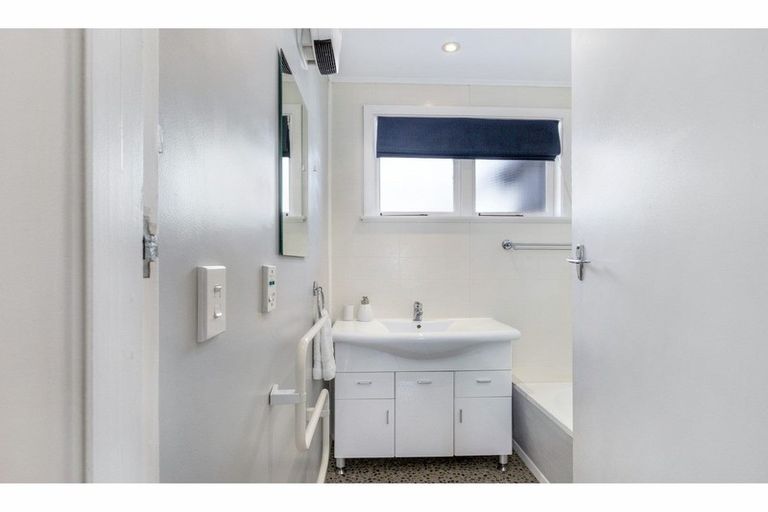 Photo of property in 44 Ebdentown Street, Ebdentown, Upper Hutt, 5018