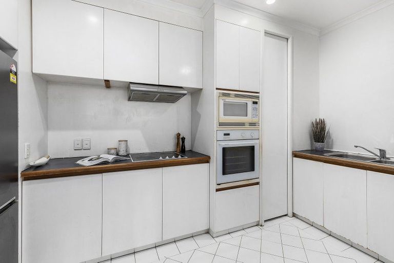 Photo of property in Civic Chambers Apartments, 6/25 Cuba Street, Te Aro, Wellington, 6011