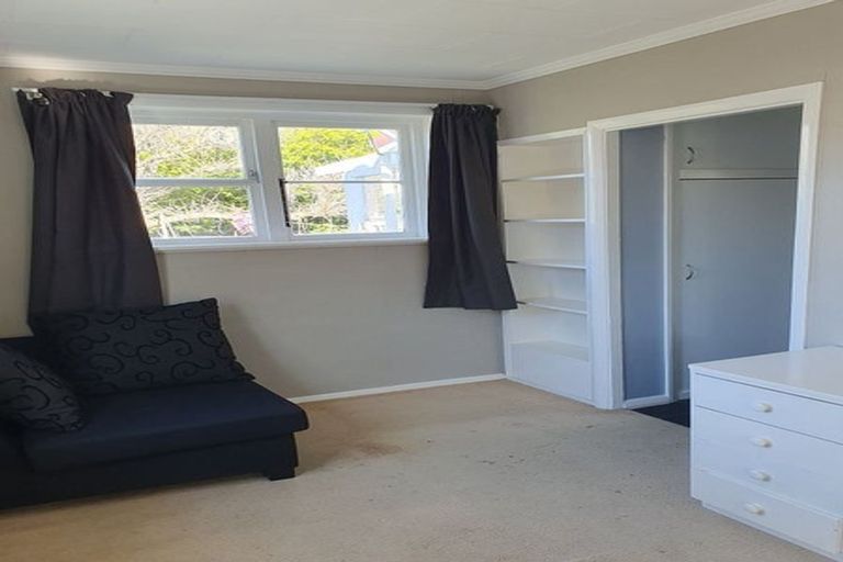 Photo of property in 96 Reynolds Street, Taita, Lower Hutt, 5011