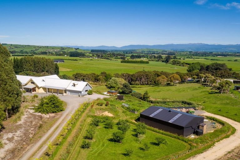 Photo of property in 110 Te Wharau Road, Gladstone, Masterton, 5883