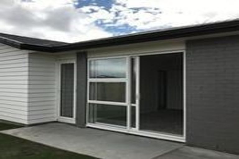 Photo of property in 17 Kapia Drive, Takanini, 2112