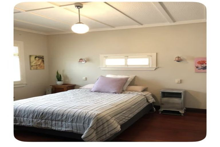 Photo of property in 139 Vauxhall Road, Narrow Neck, Auckland, 0624