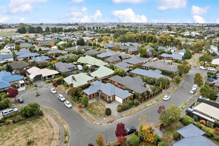 Photo of property in 8 Thornlea Place, Halswell, Christchurch, 8025