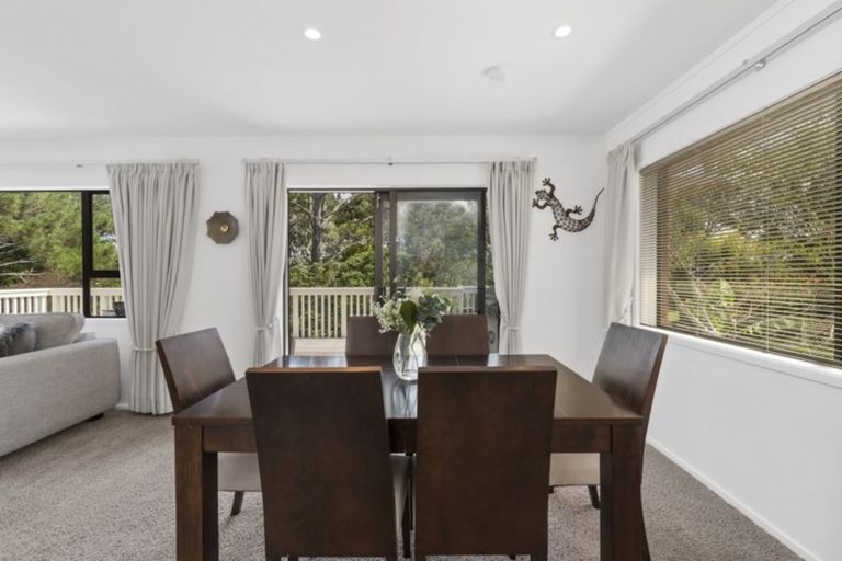 Photo of property in 2/60 Killarney Avenue, Torbay, Auckland, 0630