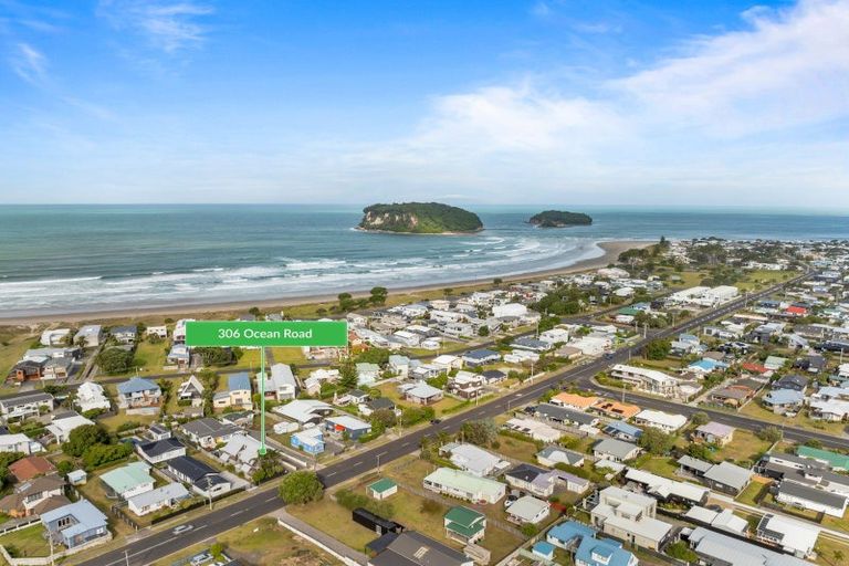 Photo of property in 306 Ocean Road, Whangamata, 3620
